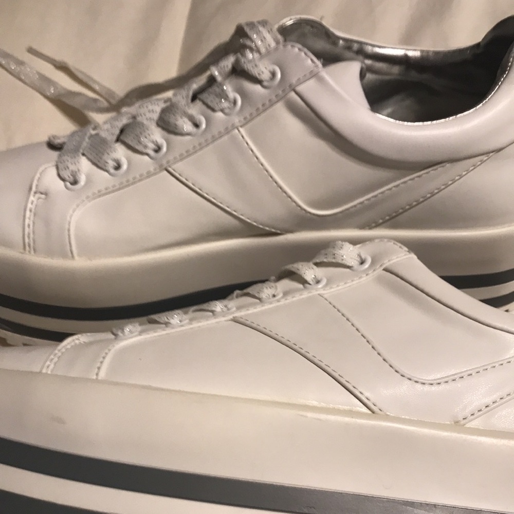 Zara Tennis Shoes Gem